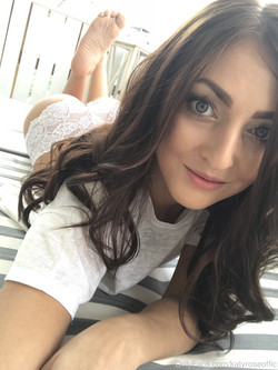 [OnlyFans.com] Katy Rose (@katyroseoffic)/photos/19-02-26 3316983-01 Waiting ... 2320x3088.jpeg