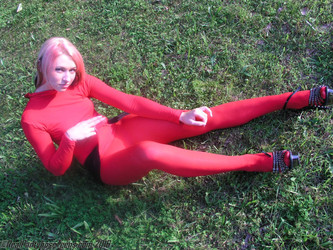 Katie/KatieRedTights/Katie4743.jpg