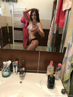 [OnlyFans.com] Katy Rose (@katyroseoffic)/photos/19-06-30 5216532-01 &empornium 3024x4032.jpeg
