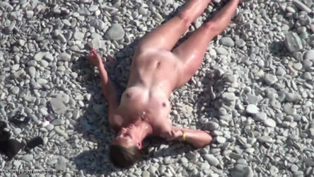 [Beachhunters.com] № 13025-13763 (281 ролик)/bh_13215.avi