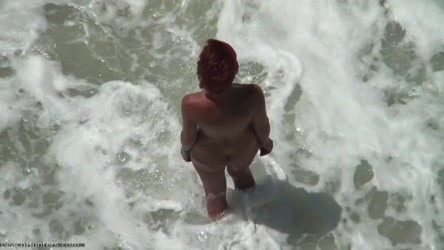 BeachHunters_16087-16191/bh_16101.avi