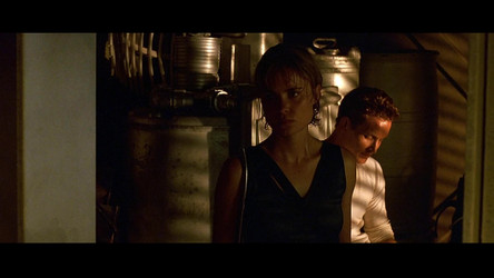 Pitch.Black.2000.Directors.Cut.1080p.BluRay.x264-OFT/Pitch.Black.2000.Directors.Cut.1080p.BluRay.x264-OFT.mkv