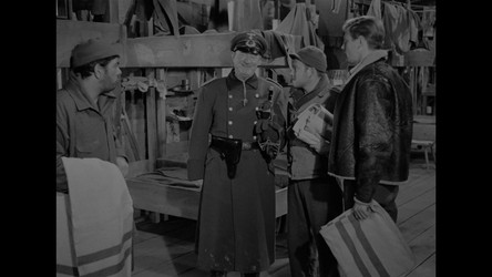 Stalag.17.1953.2160p.UHD.Blu-ray.Remux.DV.HDR.HEVC.FLAC.2.0-CiNEPHiLES.mkv