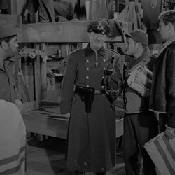 Stalag.17.1953.2160p.UHD.Blu-ray.Remux.DV.HDR.HEVC.FLAC.2.0-CiNEPHiLES.mkv