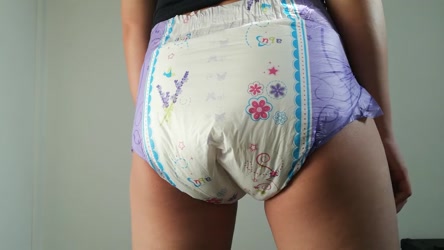[AsianDiaperCutie Linh] Close Up Diaper Messing/[ADC Linh] Close Up Diaper Messing.mp4