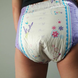 [AsianDiaperCutie Linh] Close Up Diaper Messing